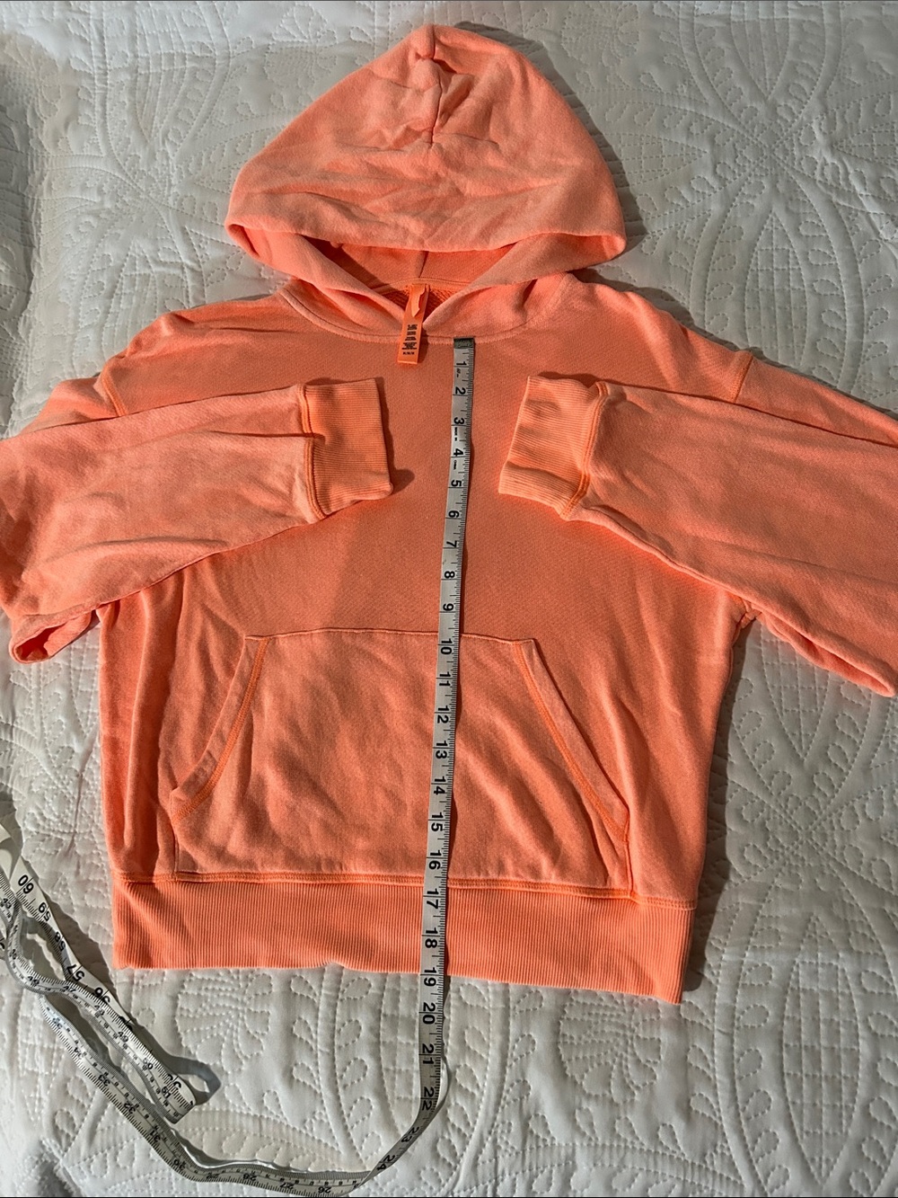 SKIMS Neon Coral Pullover Hoodie Sz: M - Picture 4 of 5